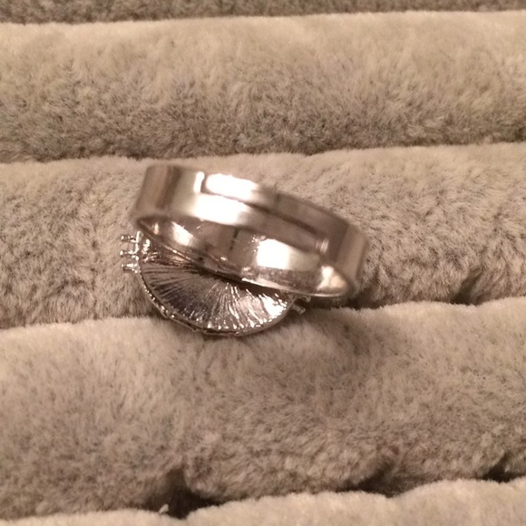 Hello Kitty CZ adjustable silver ring - Picture 3 of 3